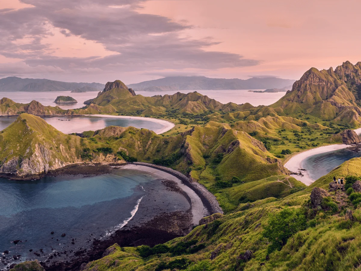 السفر إلى اندونيسيا Komodo Island