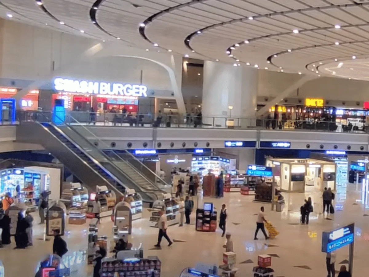 مطاعم مطار جدة